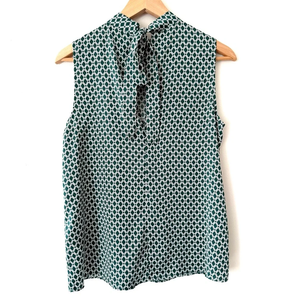 H&M Green and White Diamond Geometric Sleeveless Blouse Workwear Chic - Picture 8 of 11